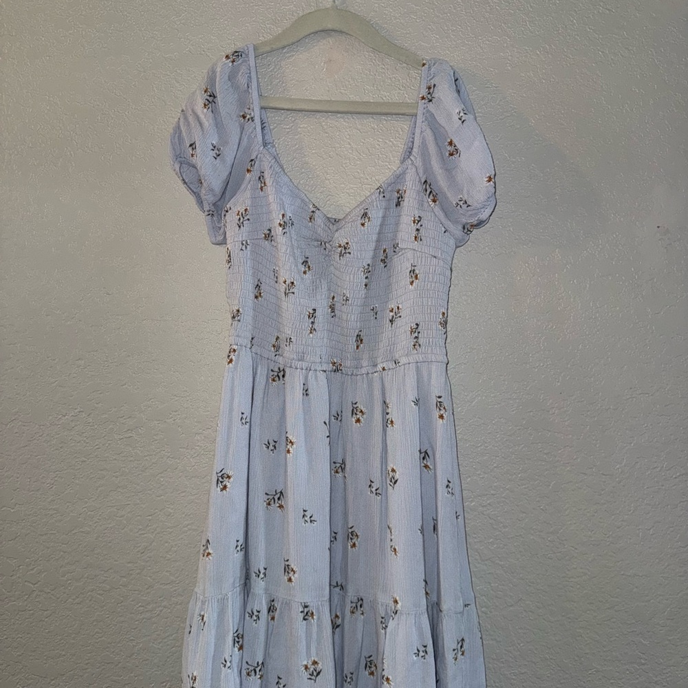 Hollister Light Blue Floral Puff-Sleeve Midi Dress